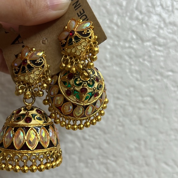 🎉3 for $20🎉 deal
Earrings - Picture 3 of 5